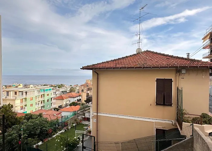 Апартаменты Mare E Relax - Affittasi Luna Home, Con Parcheggio Riservato E Aria Condizionata A Poca Distanza Dal Mare Санремо