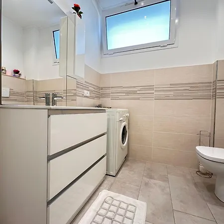 Mare E Relax - Affittasi Luna Home, Con Parcheggio Riservato E Aria Condizionata A Poca Distanza Dal Mare סנרמו