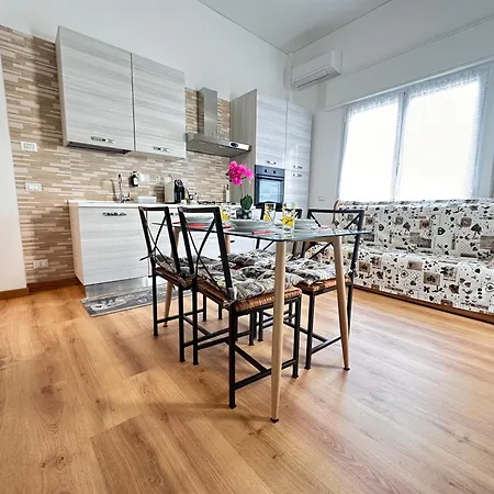 Mare E Relax - Affittasi Luna Home, Con Parcheggio Riservato E Aria Condizionata A Poca Distanza Dal Mare Апартаменты *